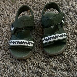 Kids Green Dino Sandals Light Up